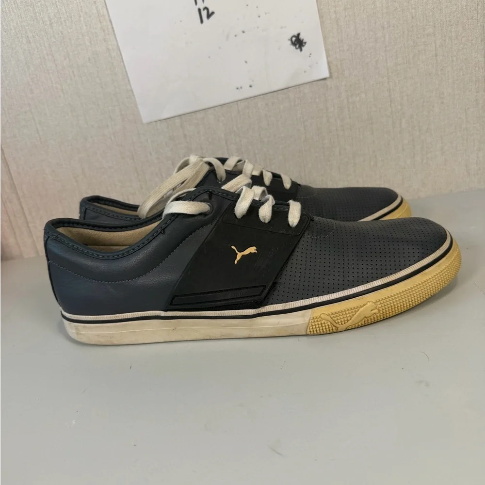 PUMA men's gray w/black rubber trim lace up oxford shoes size US‎ 12